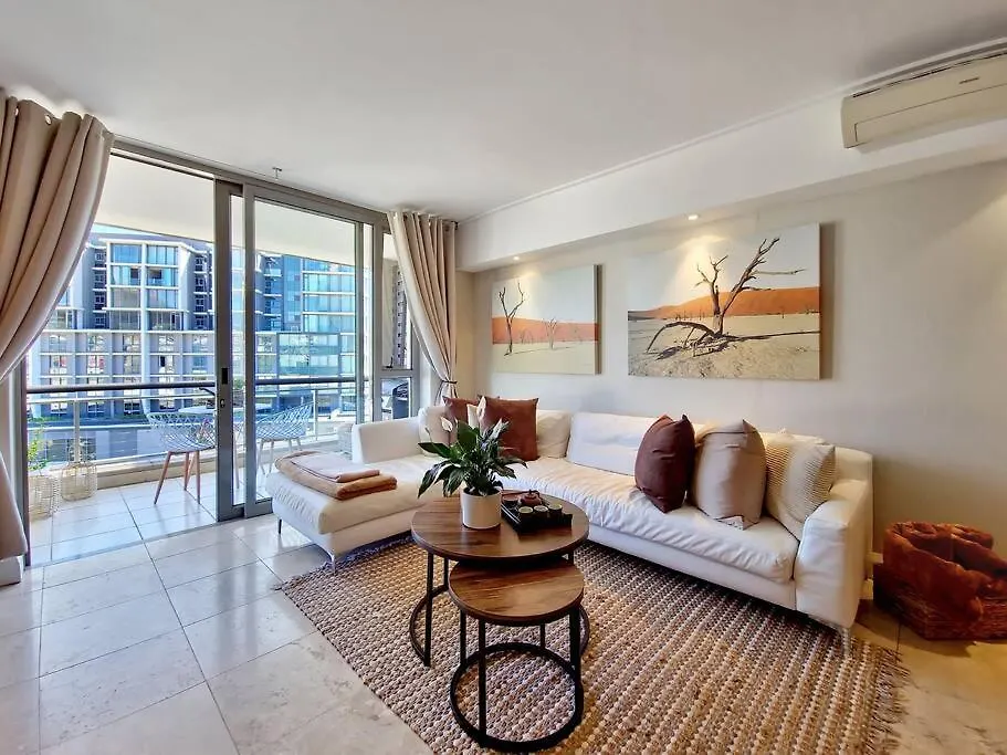 Luxurious, Canal Apt W Pool+Wifi, V&A On Doorstep Cape Town South Africa