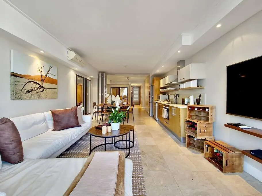 Luxurious, Canal Apt W Pool+Wifi, V&A On Doorstep Cape Town